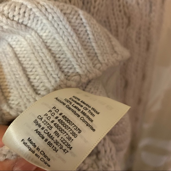 Aritzia Wilfred Harper Sweater in Grey Cableknit - Picture 6 of 6